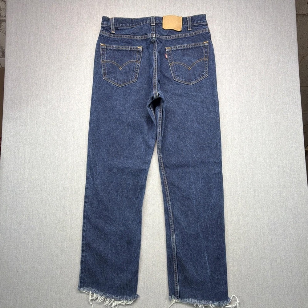 Vintage Levi's 505 Men's Straight Denim Jeans Size 34x30 Made USA Raw Hem